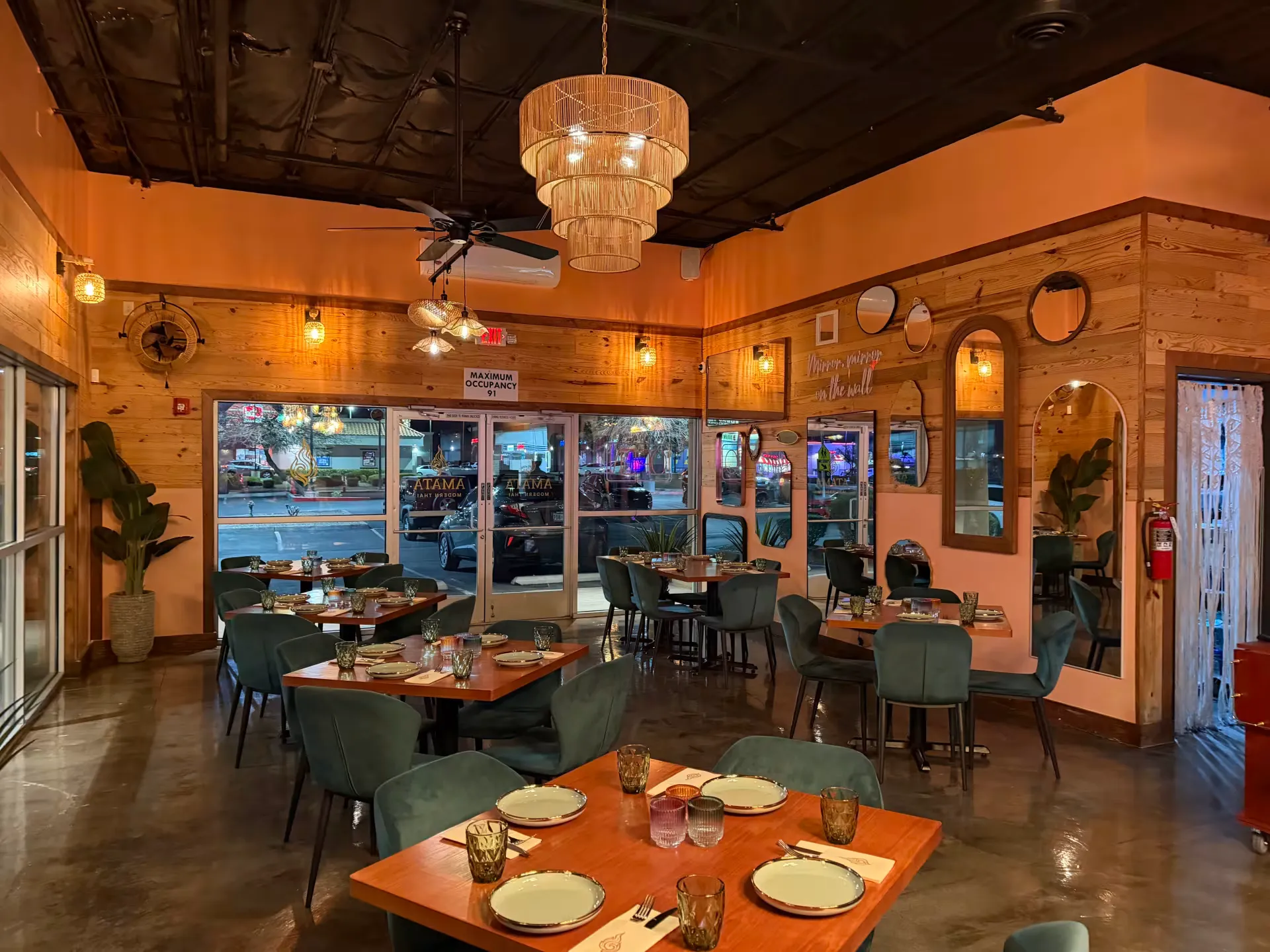 Everyday Vegas article on Amata Modern Thai